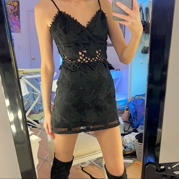 BLOOMINGDALES • AQUA • FORMAL BLACK • LACE DRESS - Picture 7 of 11